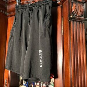 Gymshark Mens L Black Shorts Lightweight Sweat-Wicking Drawstring Zipper Pockets